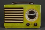 Stunning Brazilian Onyx Green Catalin Emerson ’Aristocrat’ Radio