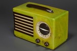 Stunning Brazilian Onyx Green Catalin Emerson ’Aristocrat’ Radio