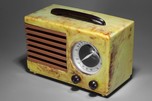 Pistachio Green Catalin Emerson ’Aristocrat’ Radio - Beautiful