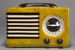 Brazilian Onyx Green Catalin Emerson ’Aristocrat’ Radio - Beautiful