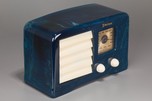 Emerson AX-235 ’Little Miracle’ Catalin Radio in Marbleized Blue