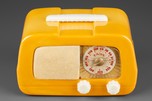 Fada 711 ‘Dip-Top’ Catalin radio in Lemon Yellow Catalin with Ivory Trim