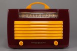 General Electric L-572 Catalin Radio in Maroon + Butterscotch