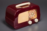 Catalin Fada 711 Radio ’Dip Top’ in Burgundy + Ivory