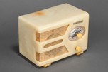 Tom Thumb 955 ’Oval-Dial’ Catalin Radio in Light Yellow