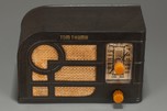 Unusual Tom Thumb ’Deco’ Radio in Brownish-Grey Painted Metal